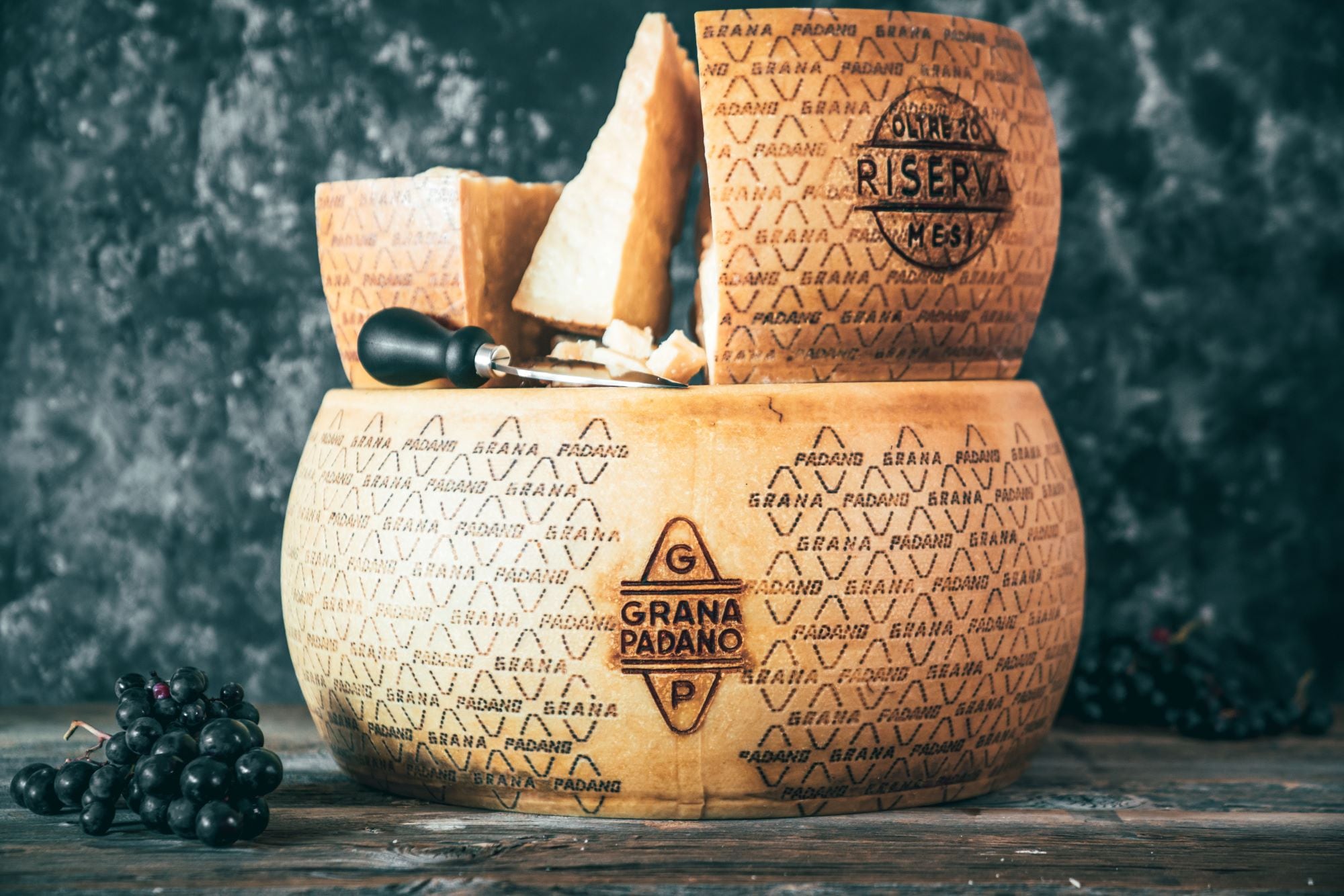 Grana-Padano-wheel.-resize-jpg.jpg