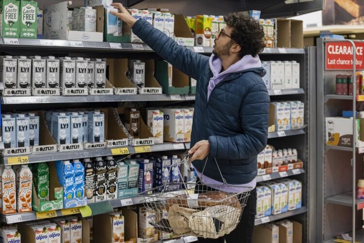 Oatly-strikes-co-packaging-deal-with-Ya-YA-Foods-to-ease-supply-woes-in-North-America.jpg
