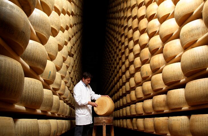 Parmigiano-Reggiano-Cheese-Consortium-2.png