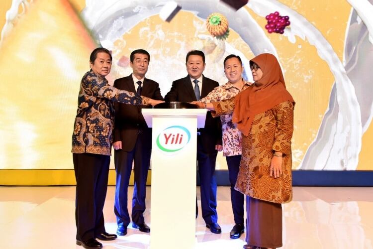 Yili-launches-in-Indonesia.jpg