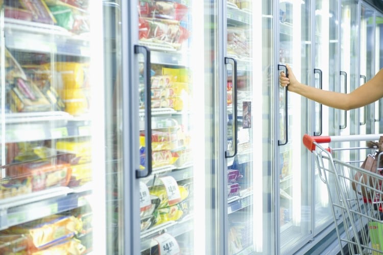 Shoppers-increasingly-buy-dairy-and-dairy-alternatives-together-research-finds.jpg