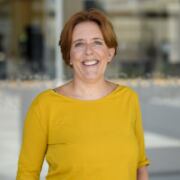 Barbara  Jacobs