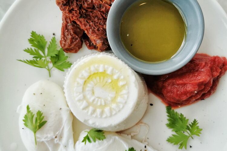 Malta’s gbejna cheese: Farmers split over ‘loophole’ in PDO application
