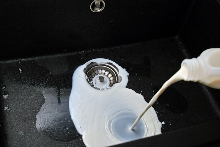 Industry Insights from NIZO: Are microorganisms responsible for your chemical spoilage?