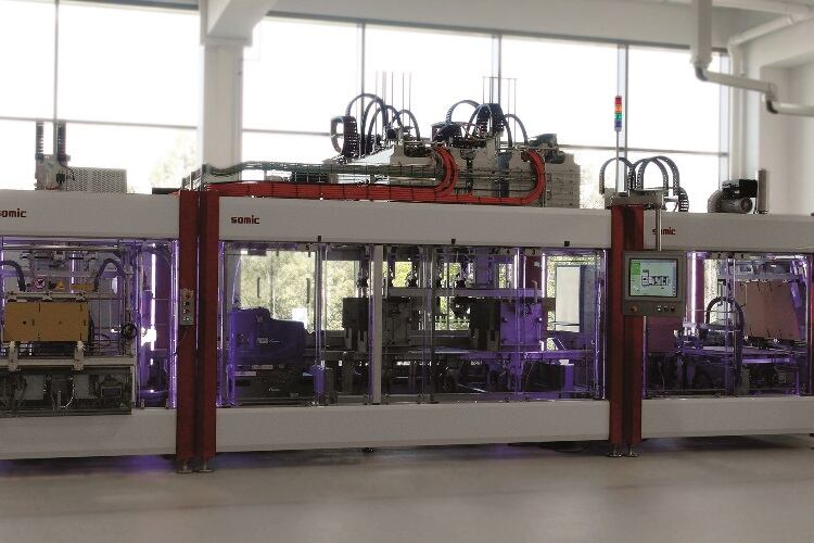 Somic unveils new end-of-line machinery at Pack Expo