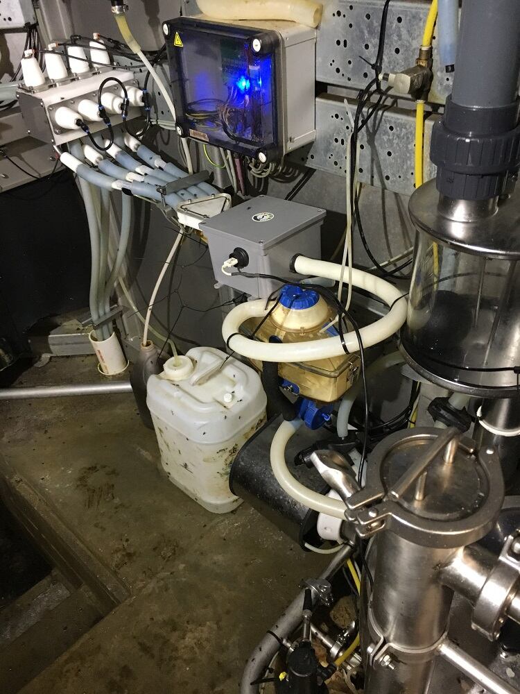 SomaDetect_Robot_Milker.jpg