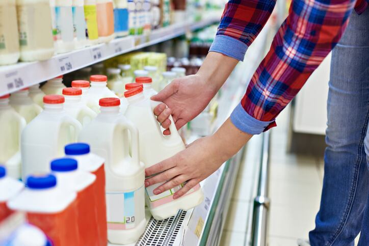 Dairy market outlook: Feed costs keeping margins tight, trade tensions with China could hurt imports 