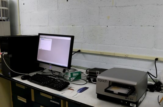 PlateReader_with_Computer-534x350.jpg