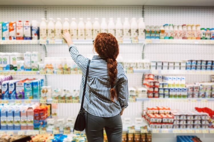 Dairy and plant-based organizations go head-to-head over FDA’s plant-based milk labeling guidance