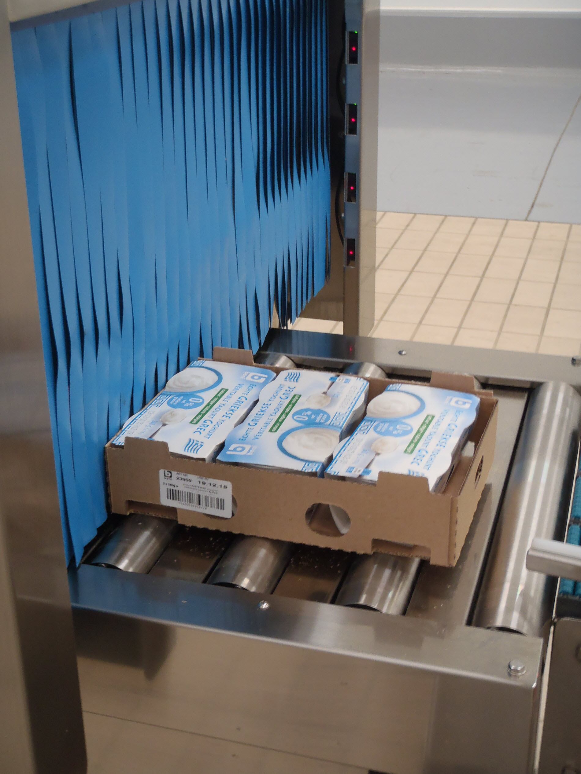 ish2015.126-KriKri-pack-being-fed-into-xray-inspection-system-PB040013-LR.jpg