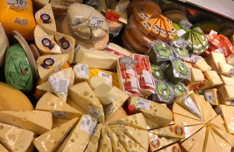 Identifying flavor in cheese and yogurt