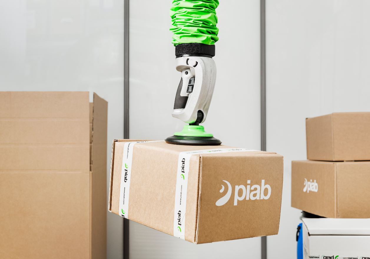 Piab embraces Industry 4.0 with ergonomic lifting robot