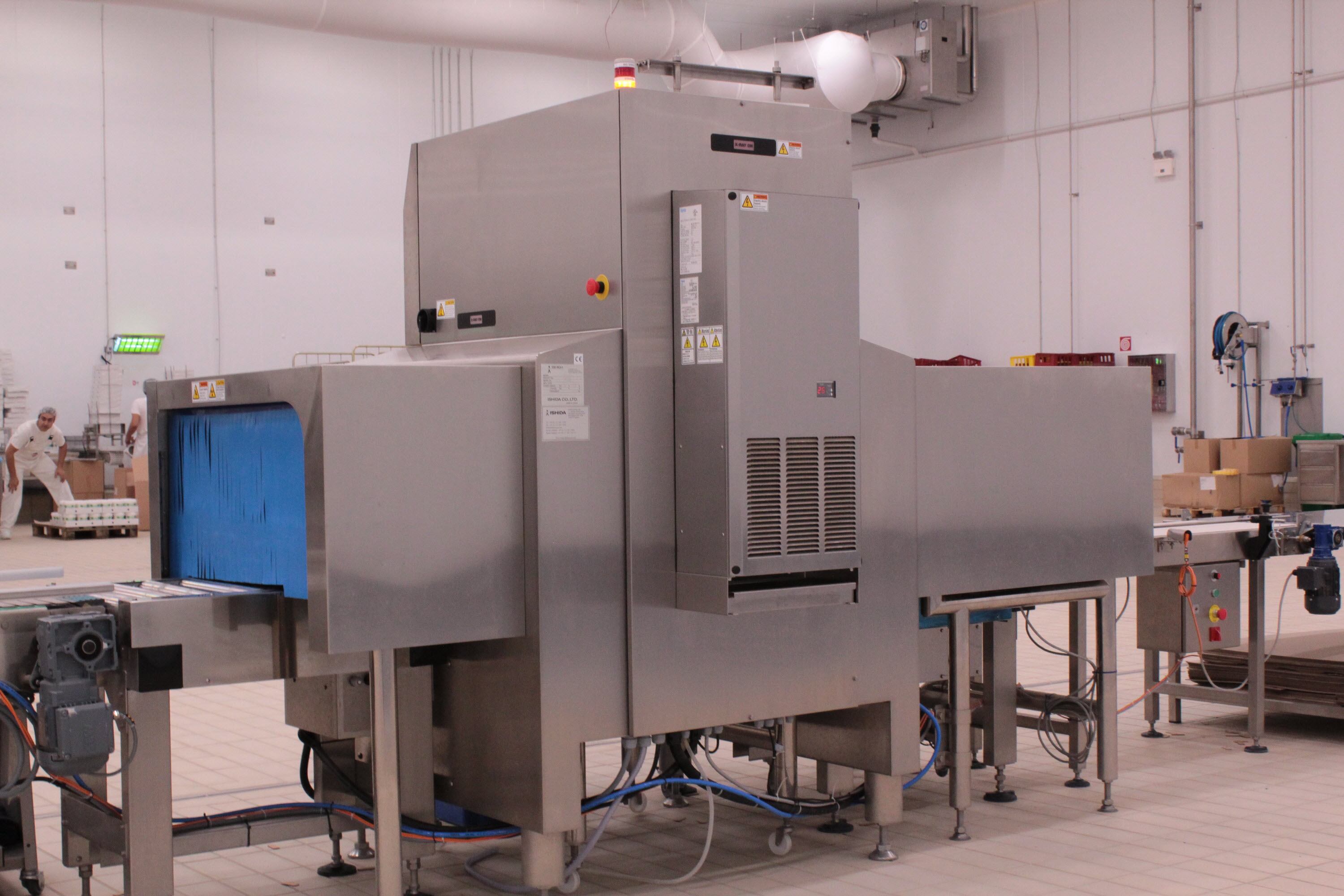 ish2015.126-KriKri-back-of-xray-showing-compact-cooling-unit-IMG_6032-LR.jpg