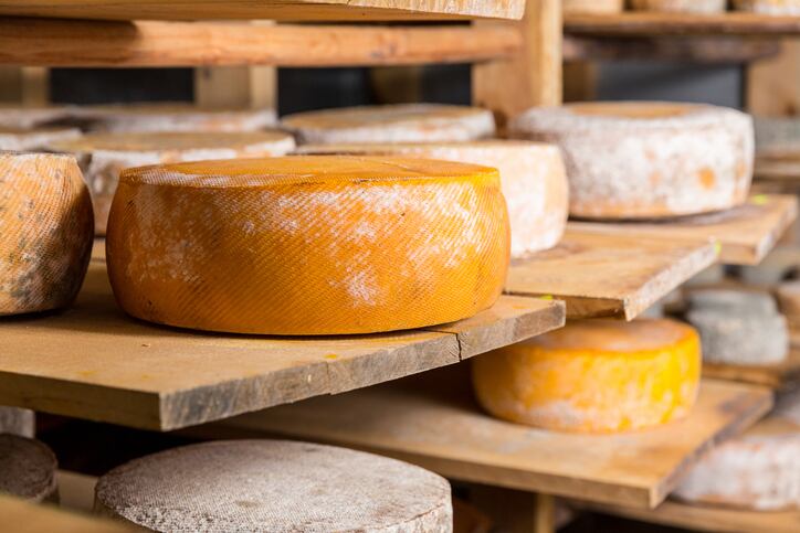 Parmalat Group to acquire Kraft Heinz Canada natural cheese for C$1.62bn