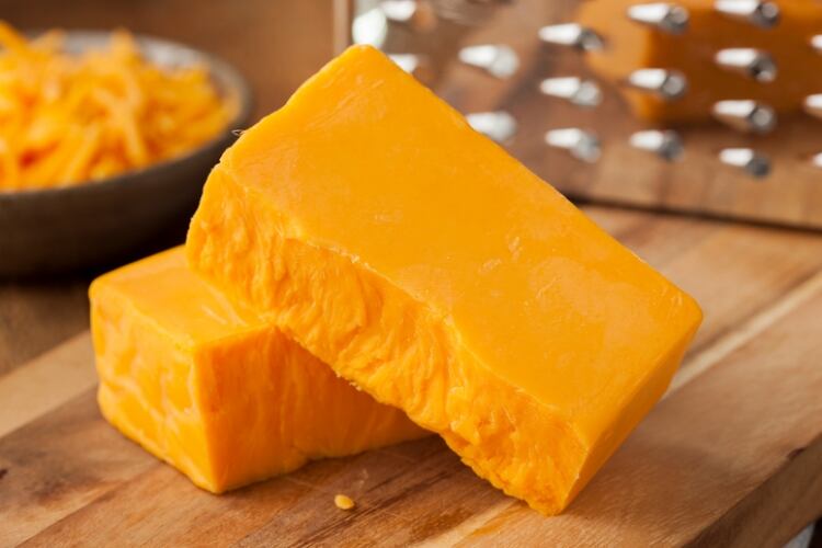FHI study says full fat cheddar cheese does not raise total blood cholesterol