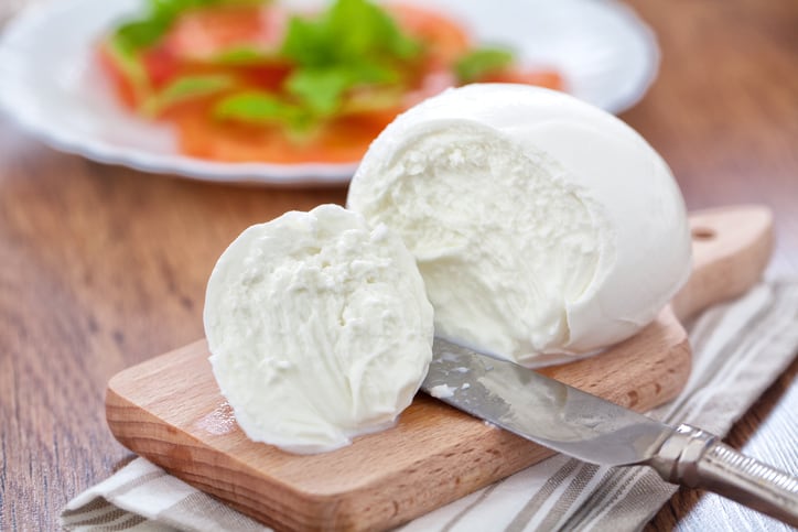 ‘Mozzarella’ protected for global cheese use