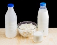 kefir fermented probiotic prebiotic milk dairy gut iStock.com anmbph