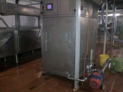 SurePure's photo purification unit at Oak Spring Dairy, South Africa.