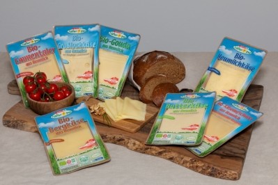 Mondi has launched its PerFORMing removable in partnership with SalzburgMilch for the brand SalzburgMilch Premium and the premium own-brand SPAR Natur*pur organic cheese slices. Pic: Mondi