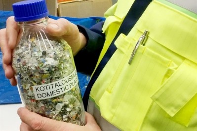 Cut: Neste has a target to process annually over 1 million tons of waste plastic from 2030. The company plans to use liquefied plastic waste as a raw material at its fossil oil refinery to upgrade it into high-quality drop-in feedstock for the production of new plastics. Photo: Neste