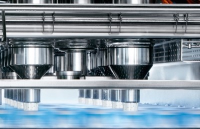 As part of its digital transformation drive for food and beverage manufacturers, all new SIG filling line systems and downstream units are now equipped with built-in bi-directional digital recipe management. Pic: SIG