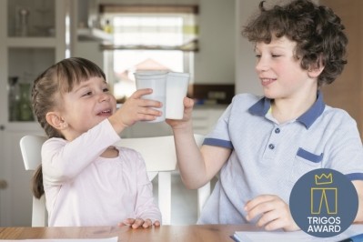 In a world first, school milk is now being supplied in 100% sustainable cups made of recycled PET (r-PET) in the state of Upper Austria. Pic: Greiner Packaging