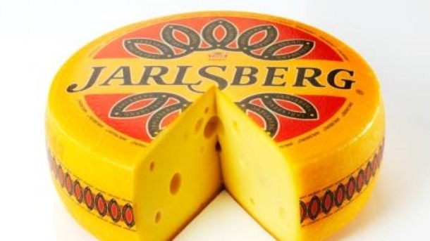TINE says it is partnering with Dairygold to produce some of its Jarlsberg cheese in Ireland to meet its export needs. 