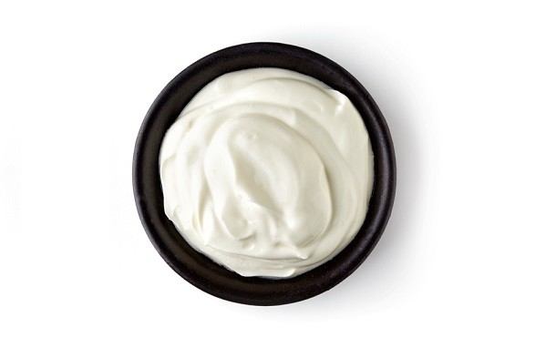 As Greek yogurt growth slows, consumers seek new options in cultured dairy. ©iStock/bigacis