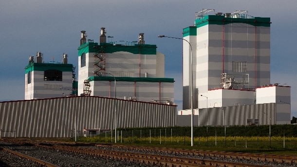 Early indications were that there was an explosion at the Fonterra plant in Edendale, New Zealand, however the company says the noise was caused by a silo collapse damaging a pipebridge.