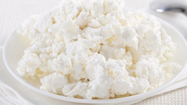 Cottage cheese might be a good dairy product for adding vitamin D to the diet, according to a Canadian study. Photo credit: DepositPhotos/komarmaria