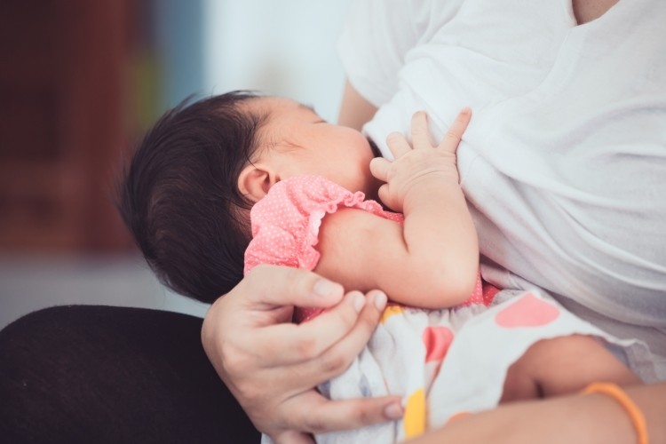 Researchers in Japan say avoiding formula immediately after birth is an easy fix. Pic: Getty Images/Sasiistock