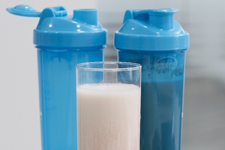Suitable for dairy and non-dairy drinks, the high protein content allows manufacturers to make 'Front of Pack' nutritional “Source of/High in Protein” claims. Pic: Ulrick & Short