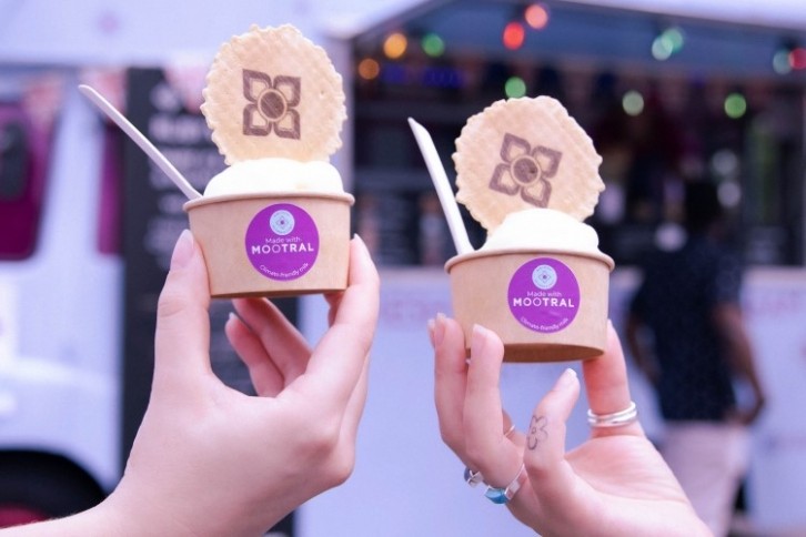 Visitors to Ruby Violet's Kings Cross location sample the low-emissions ice cream on Thursday, August 24, 2023. Image via 89up Ltd.
