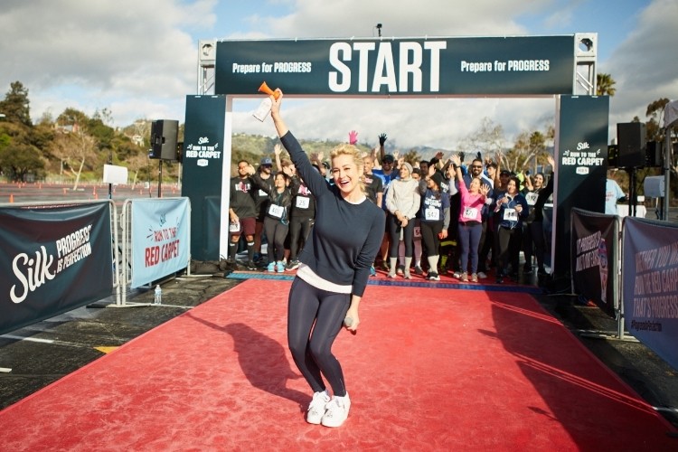 Country music singer Kellie Pickler kicked off the race and met with fans at the finish line.