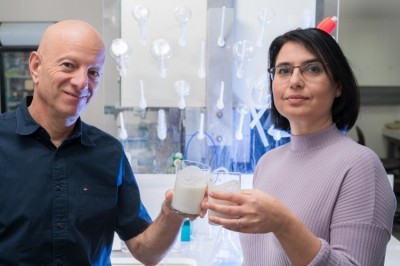 Prof. Raz Jelinek and Orit Malka with their probiotic yogurt at Ben-Gurion University laboratory Pic: BGN Technologies/Dani Machlis